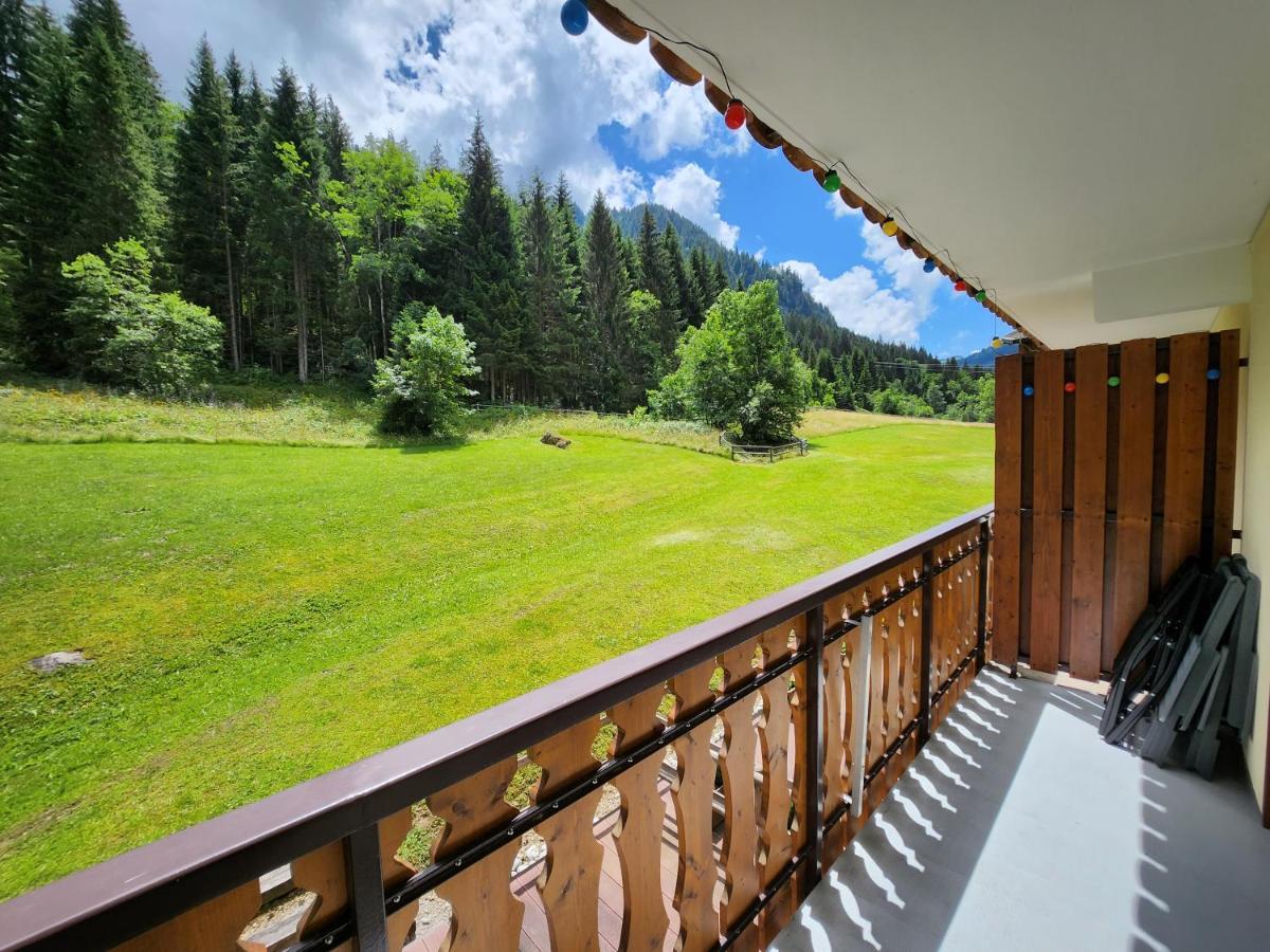 Cocon A Châtel Exteriör bild